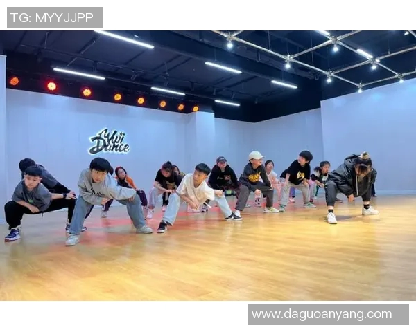 西安街舞队的逆袭之路:一段热血青春的奋斗与坚持之旅 西安街舞队的逆袭之路:一段热血青春的奋斗与坚持之旅